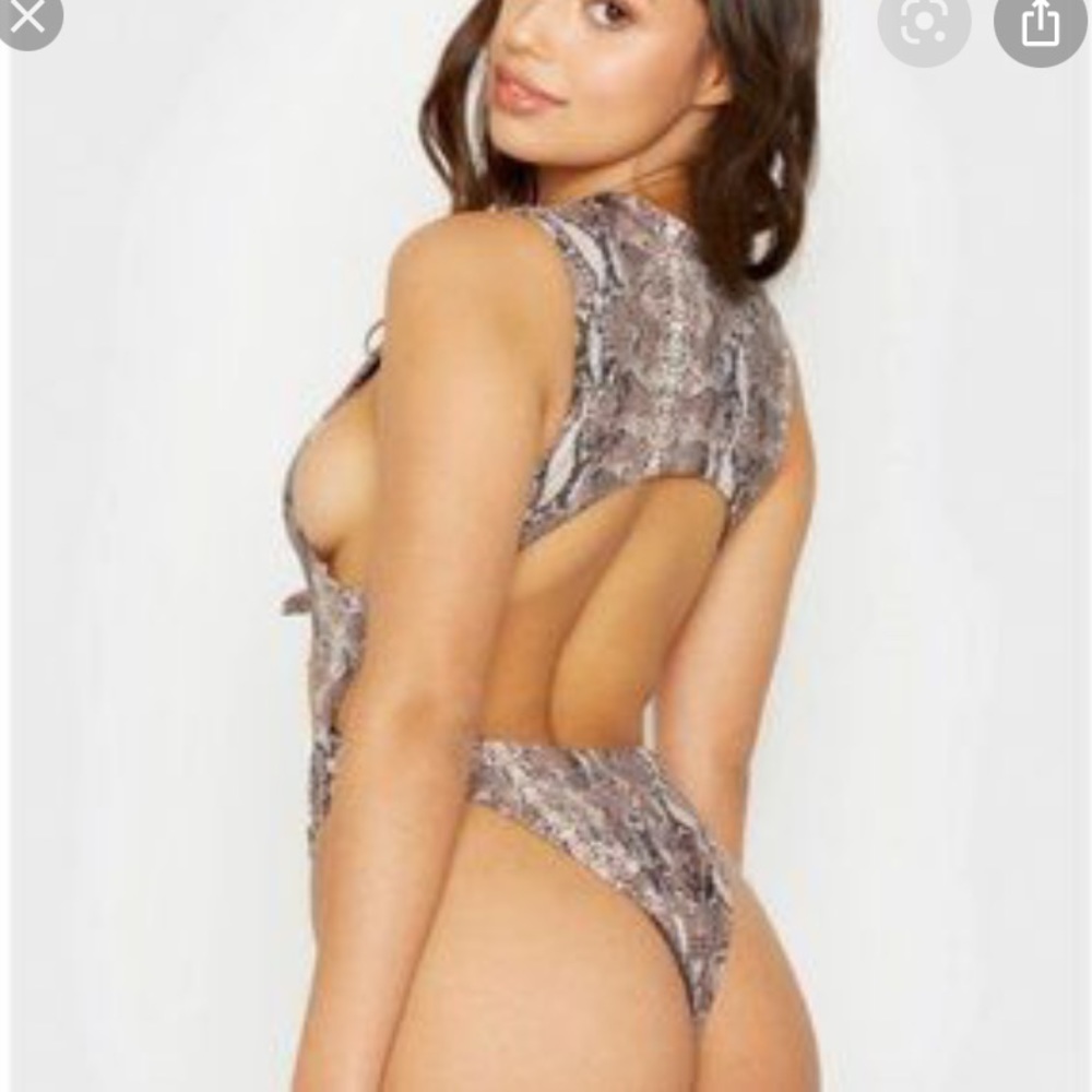 frankie’s bikinis belle one piece - Picture 2 of 7